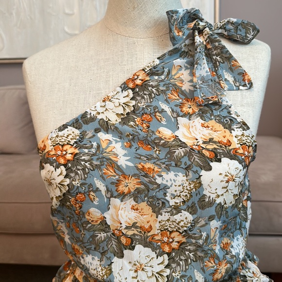 Floral Ruffle Mini Dress - Picture 2 of 3